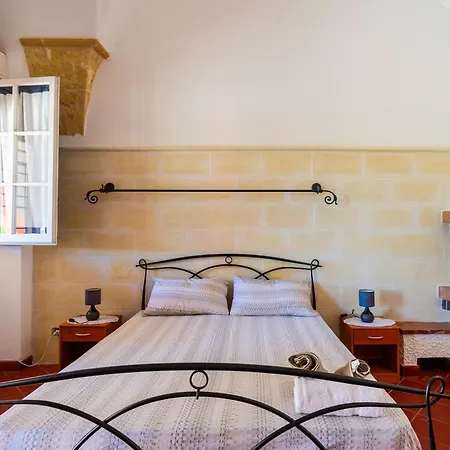 Masseria Donna Laura *