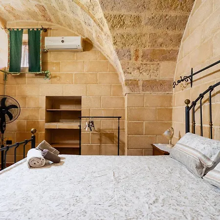 Masseria Donna Laura *